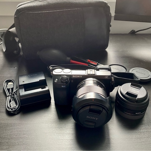 Sony Other - Sony NEX-7 mirrorless camera with 2 lenses and FREE accessories!!!